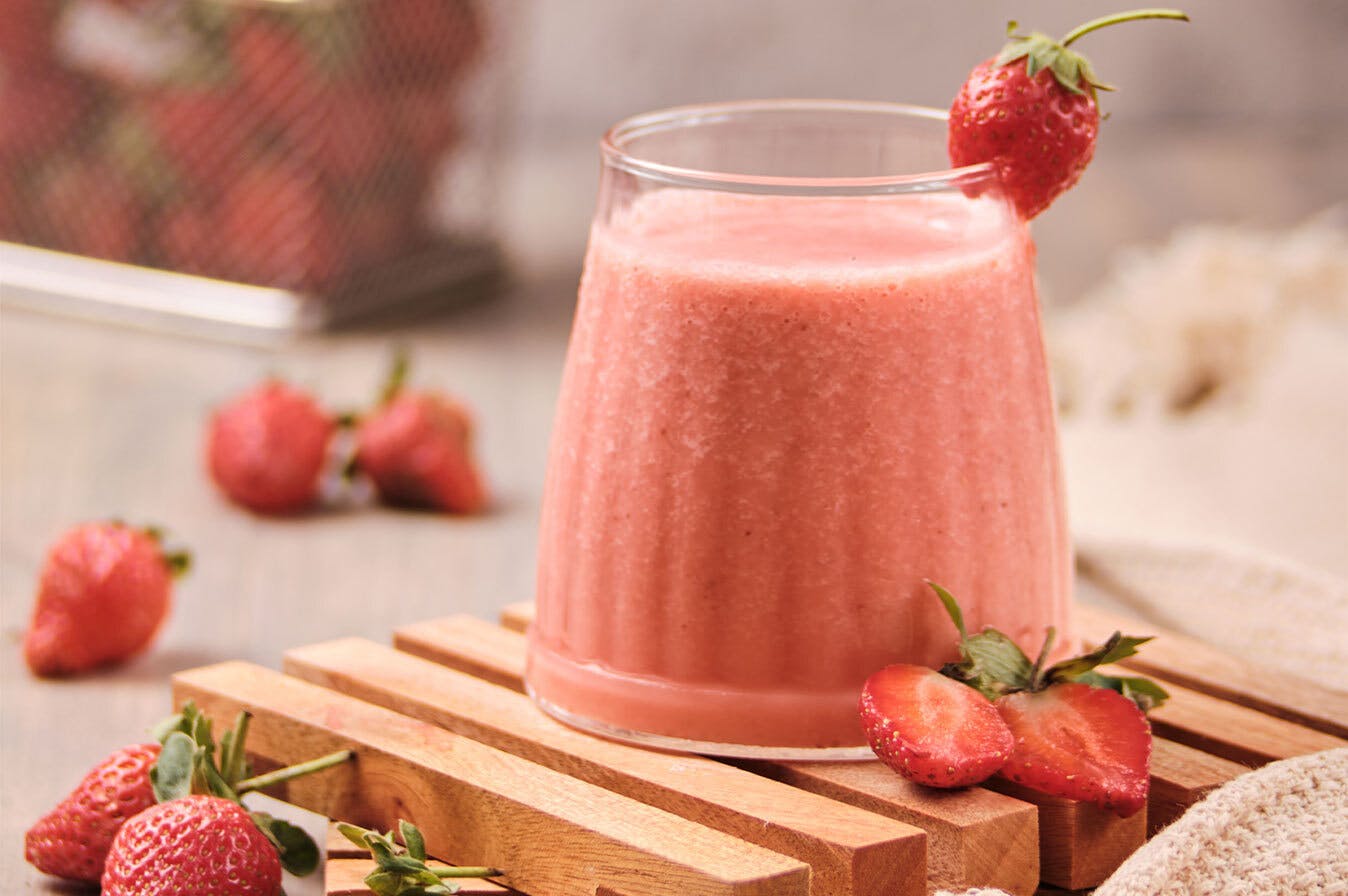 Strawberry Vanilla Protein Smoothie